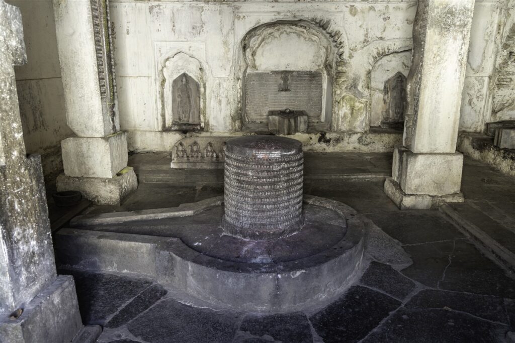 Shivling in Pateshwar Temple
